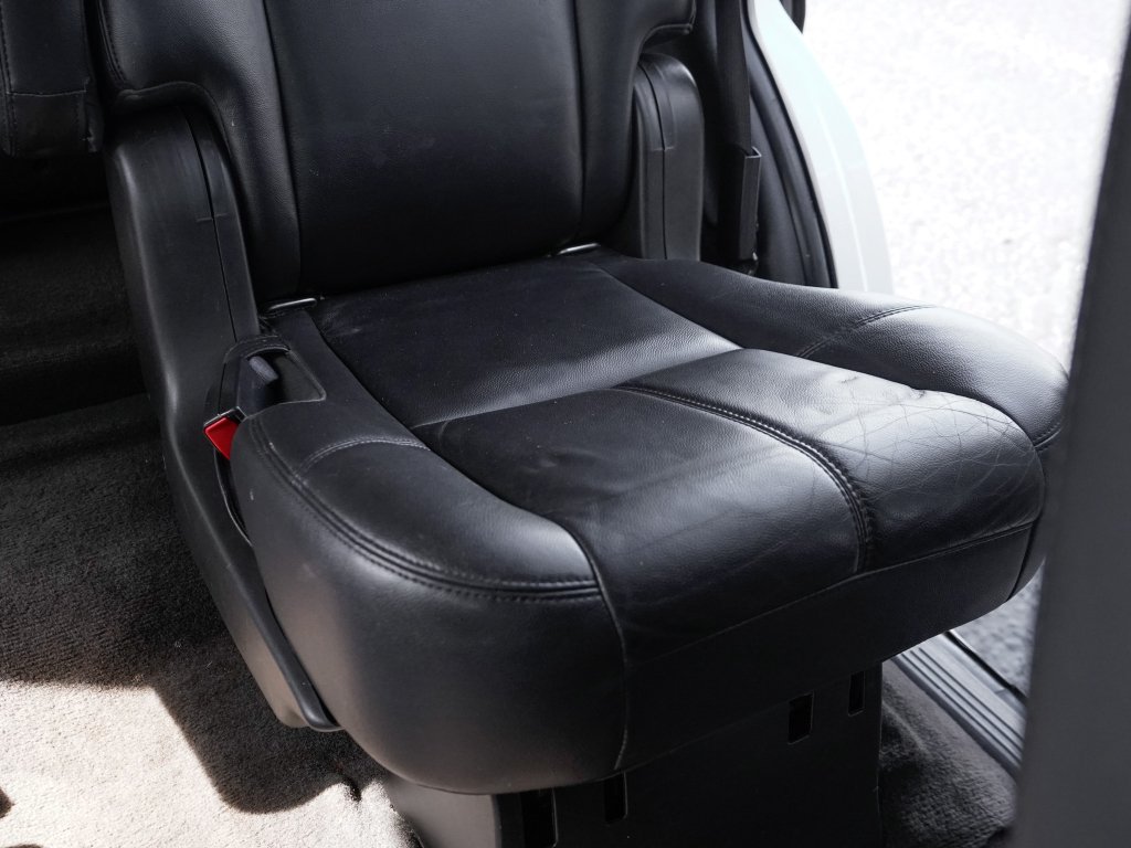 Used 2014 Summit White Chevrolet LT image 28