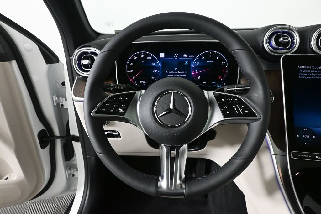 New 2026 Polar White Mercedes-Benz GLC 300 image 2