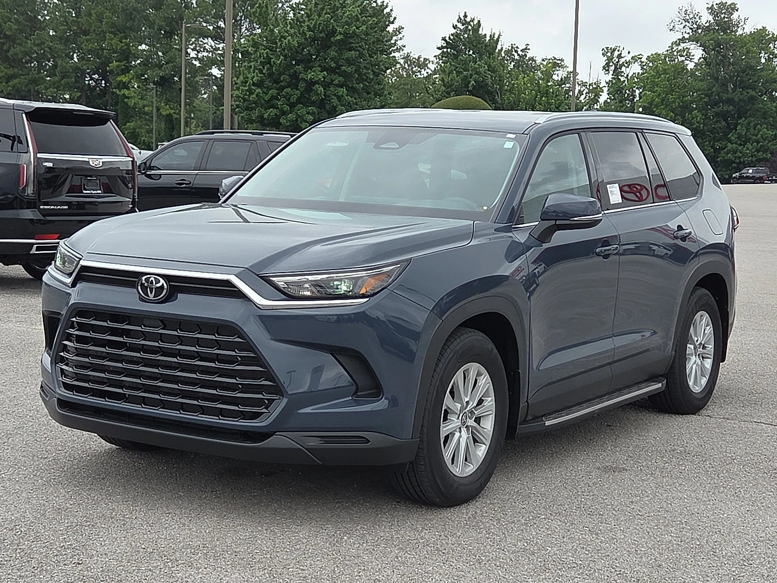 New 2026 Storm Cloud Toyota XLE image 2
