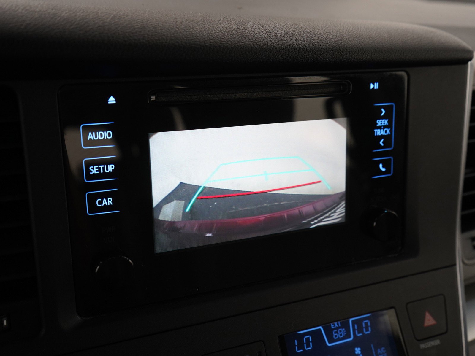Used 2016 Salsa Red Pearl Toyota L image 23