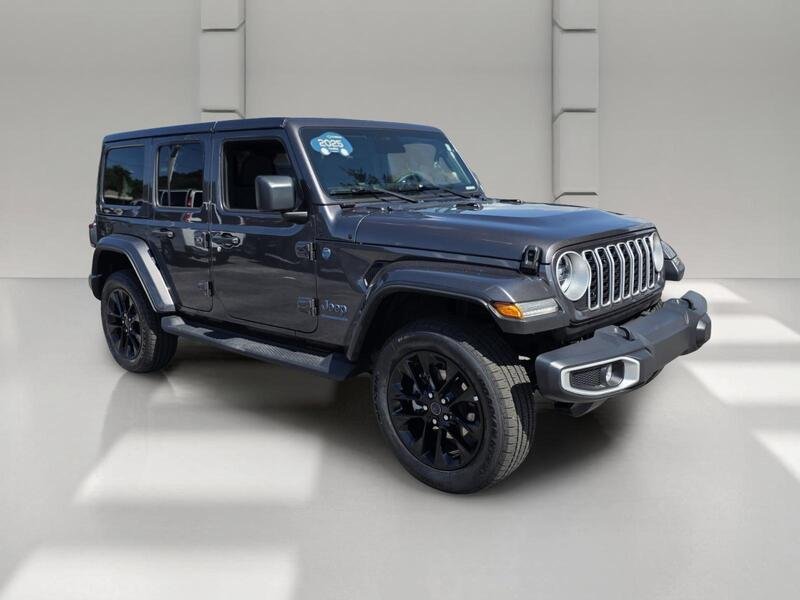 Used 2025 Crystal Metallic JEEP SAHARA 4X4 image 7