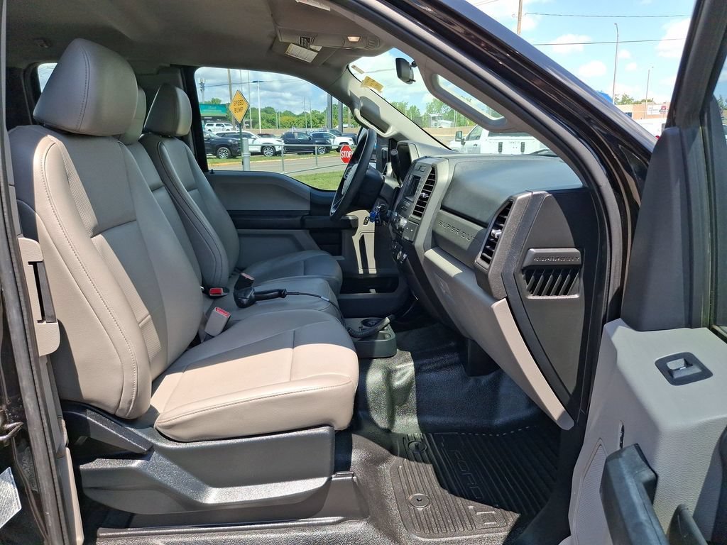 Used 2017 Ford Super Duty F-550 DRW Truck