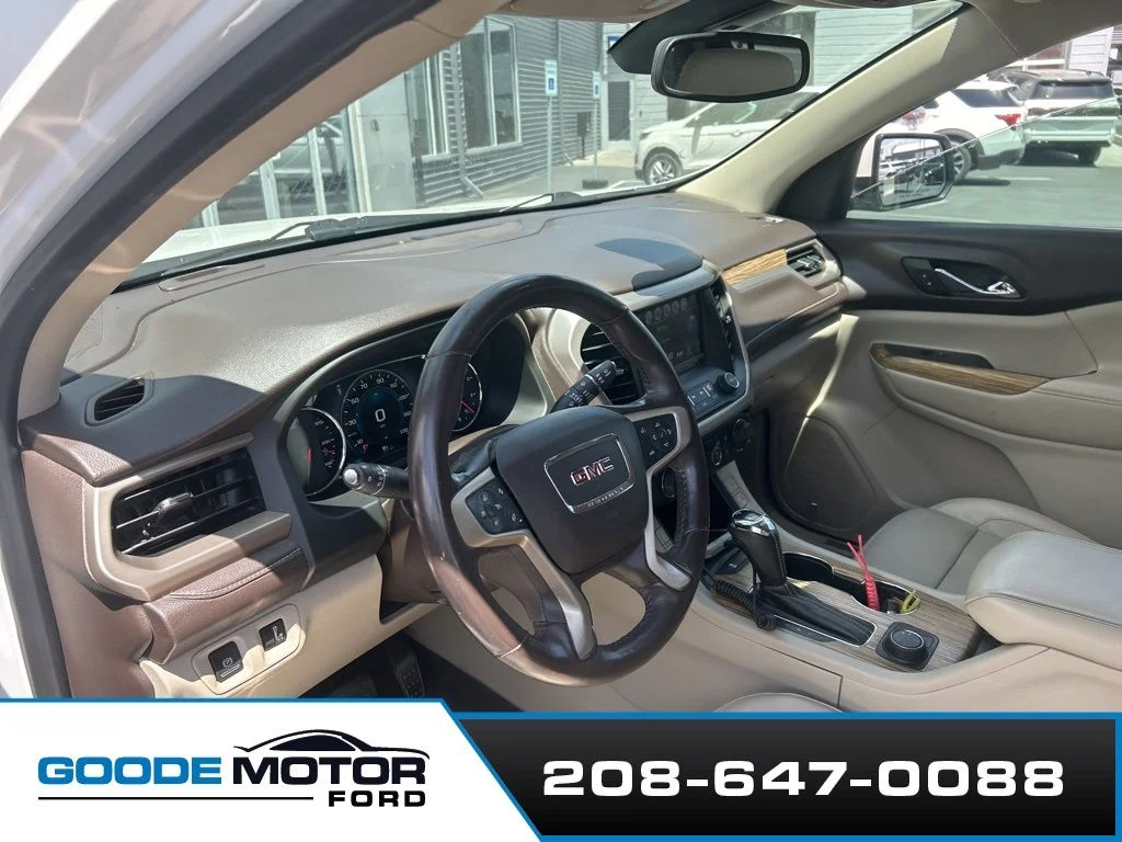 Used 2017 White Frost Tri-Coat GMC Denali image 5