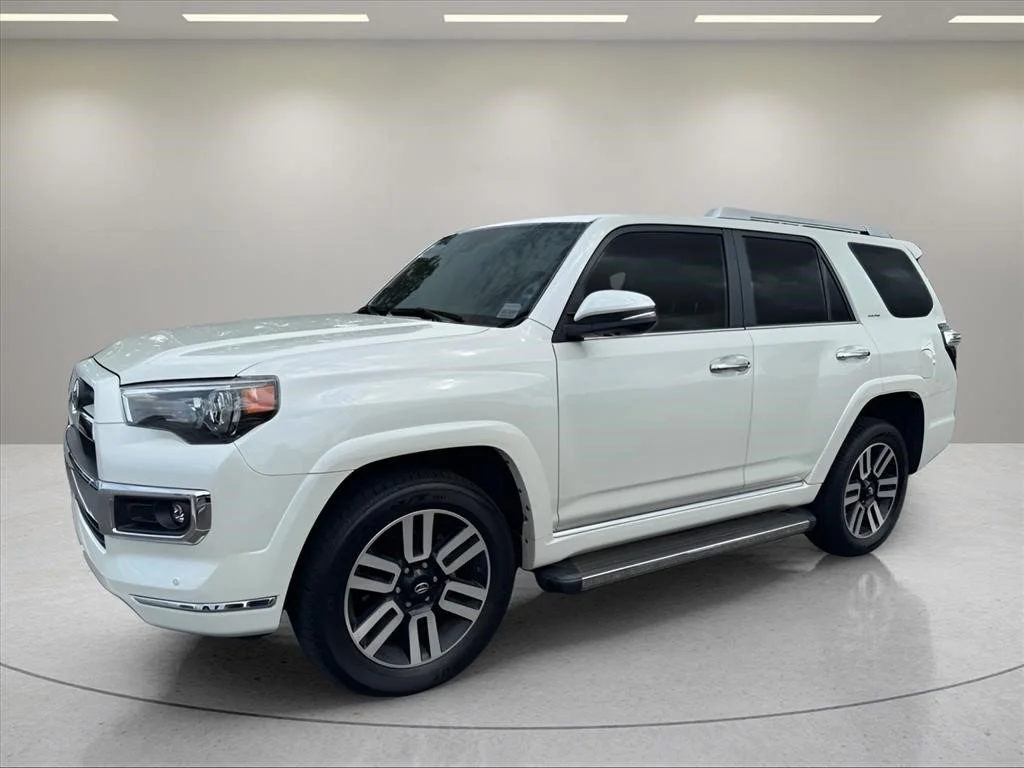 Used 2022 Blizzard Pearl Toyota Limited image 1