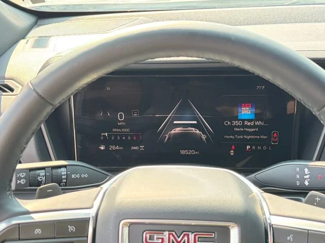 Used 2026 Summit White GMC Elevation image 22
