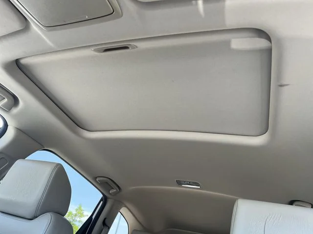 Used 2018  Honda Touring image 18