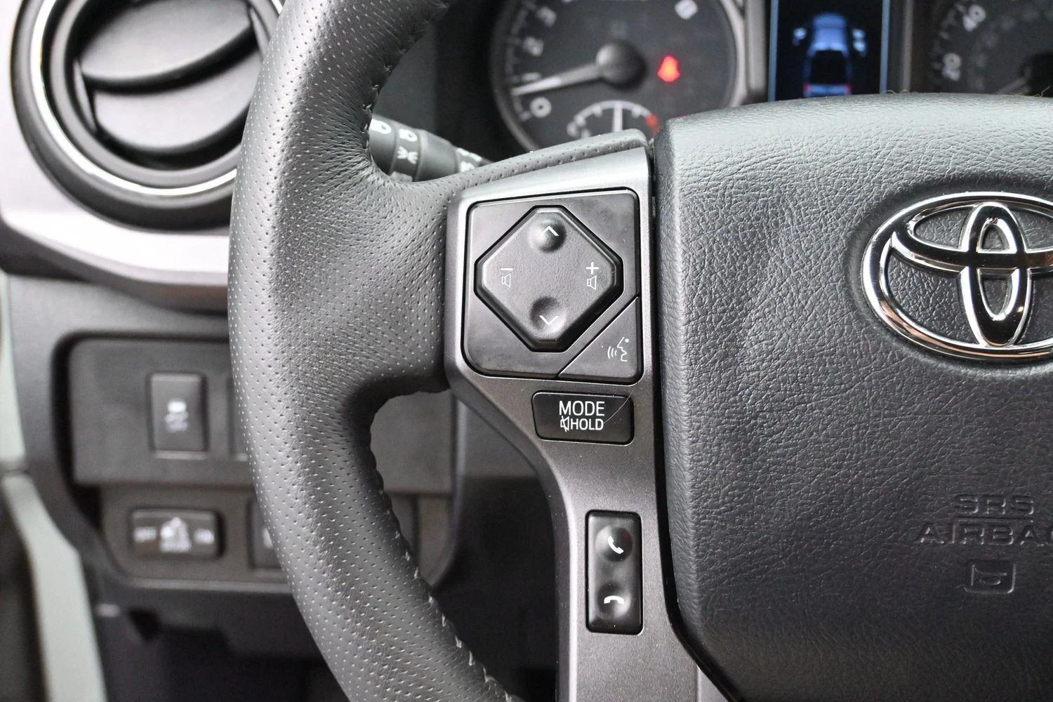 Used 2023 Gray Toyota SR image 16