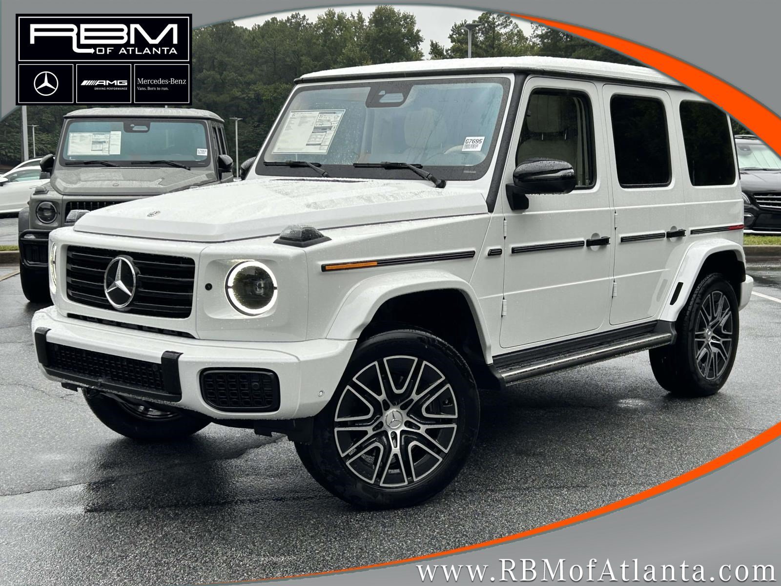 New 2027 MANUFAKTUR Moonlight White Metallic Mercedes-Benz G 580e SUV image 1