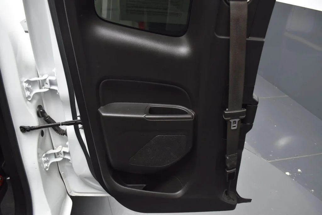 2021 Chevrolet Colorado Work Truck - Photo 18