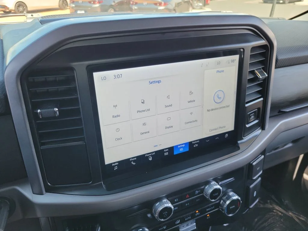 Used 2025 Black Metallic Ford XLT image 9
