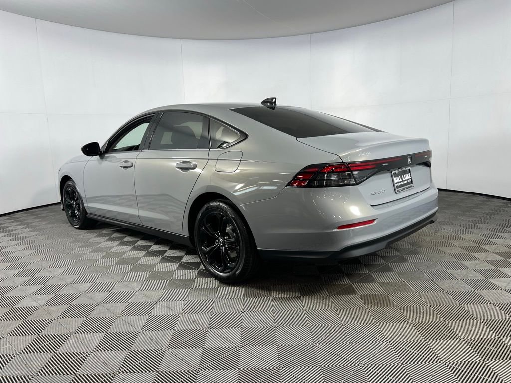 2025 Honda Accord SE photo 2
