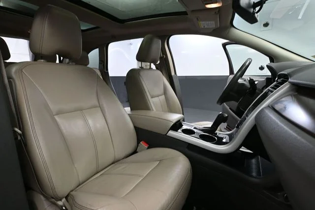 2012 Ford Edge Limited - Photo 44