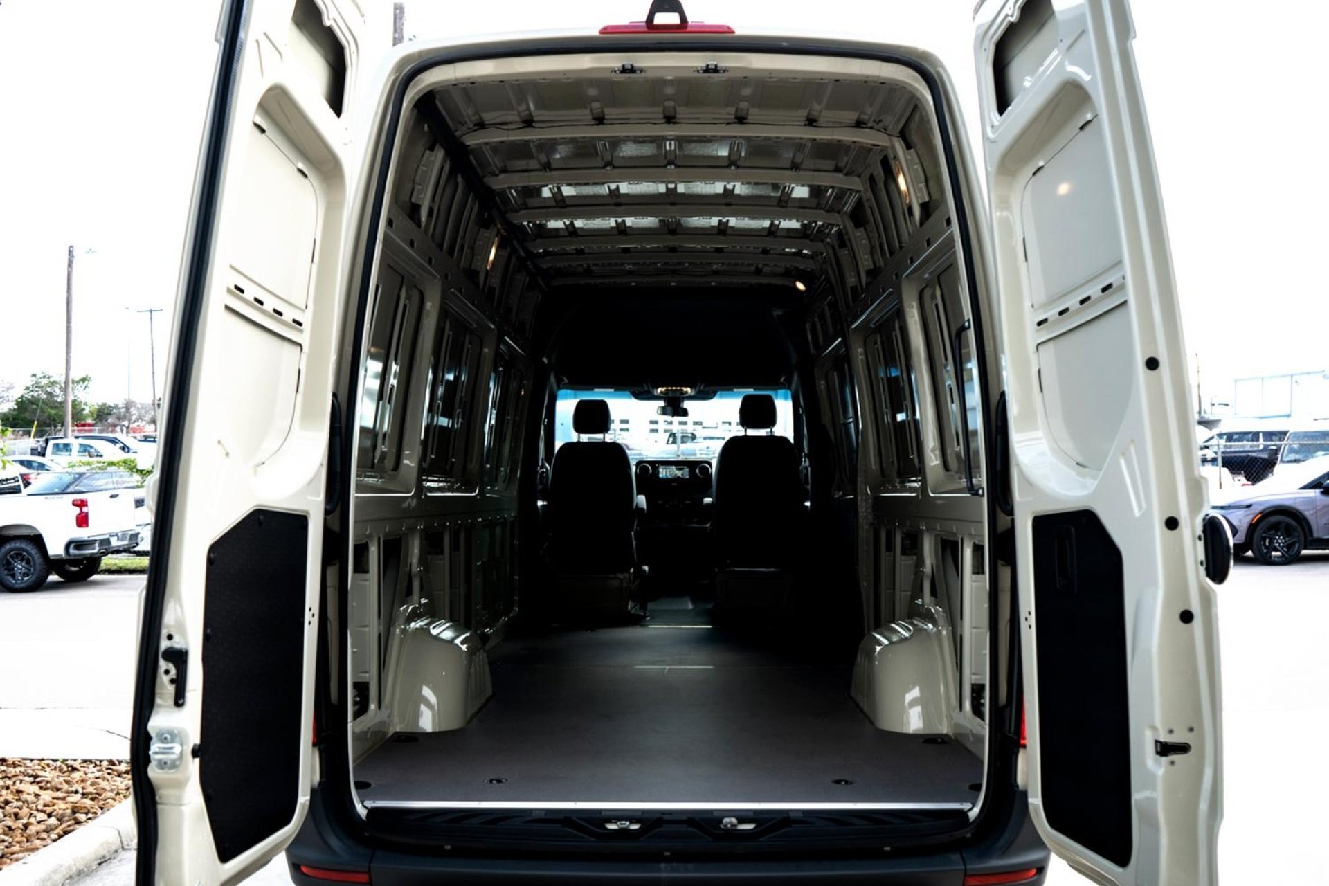 New 2025 Pebble+Gray Mercedes-Benz Cargo 170 WB image 37