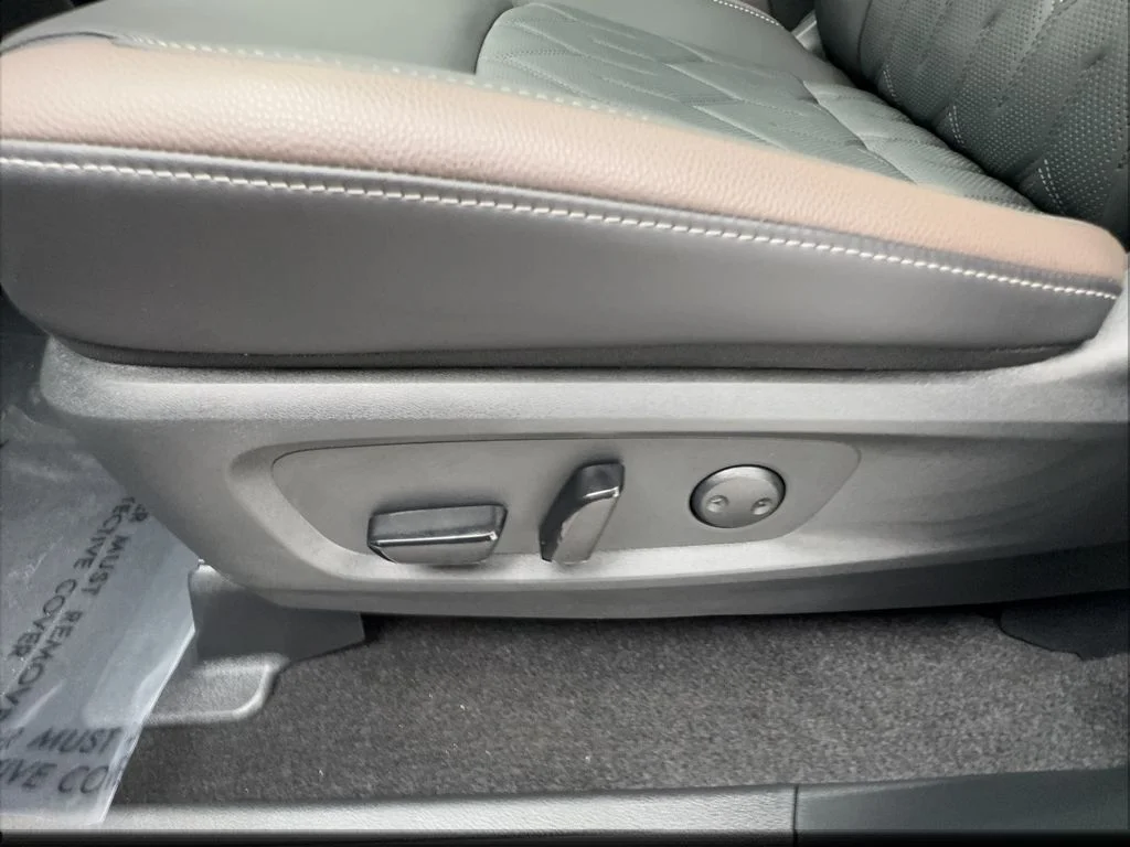 Used 2026 Gray Nissan Platinum image 24