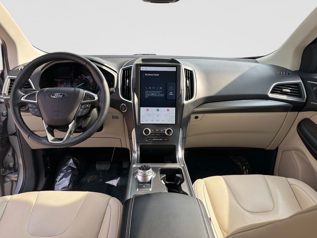 Used 2022 Silver Ford Titanium image 17