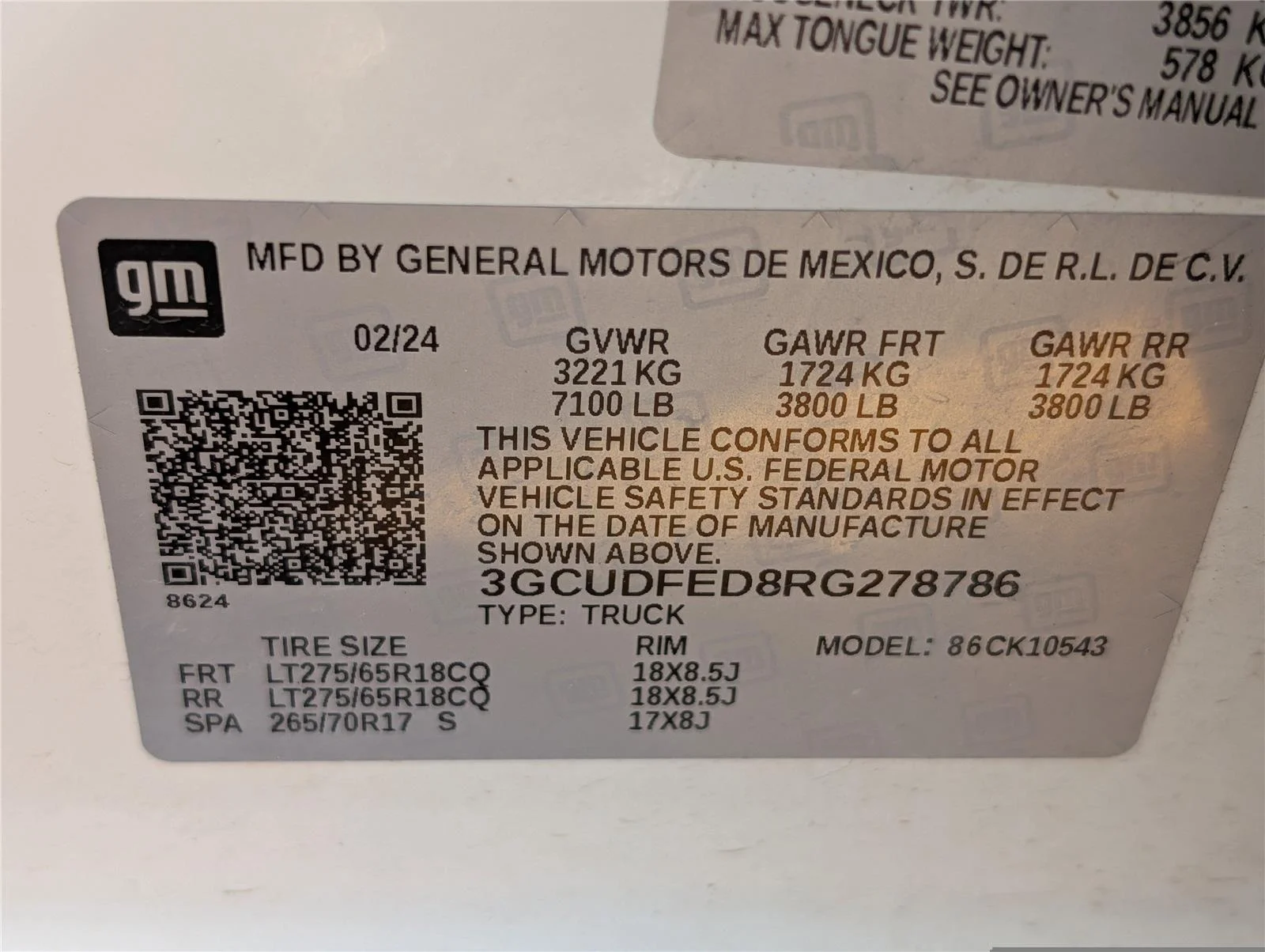 Used 2024 Summit White Chevrolet LT Trail Boss image 10