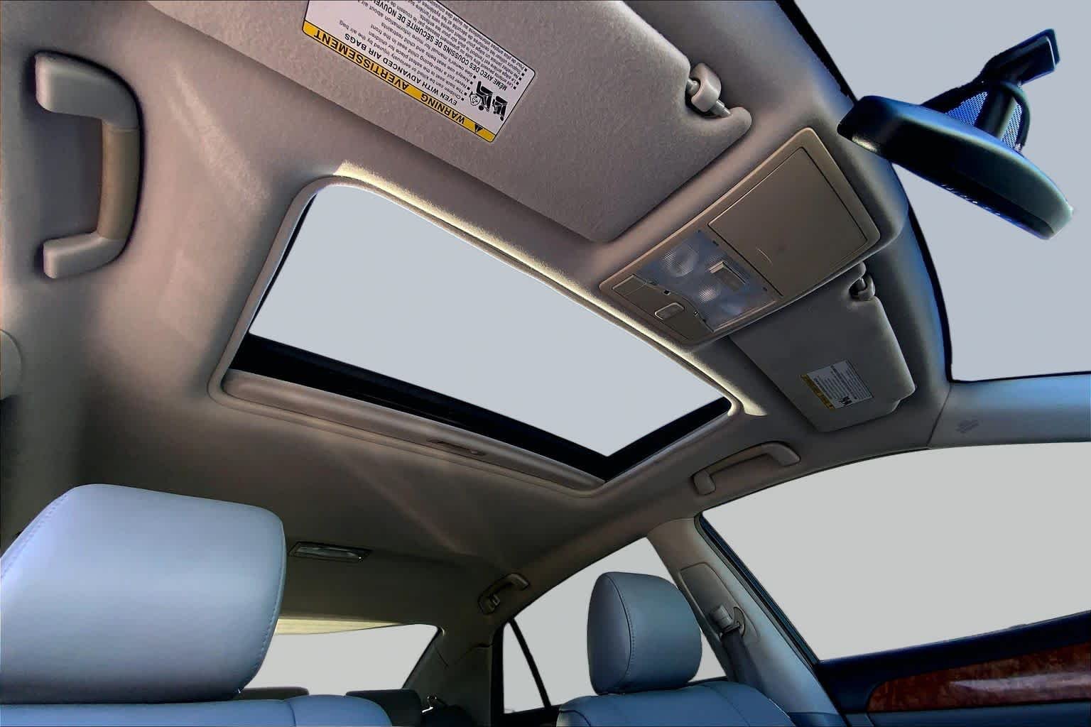 Used 2006 Titanium Metallic Toyota XLS image 10