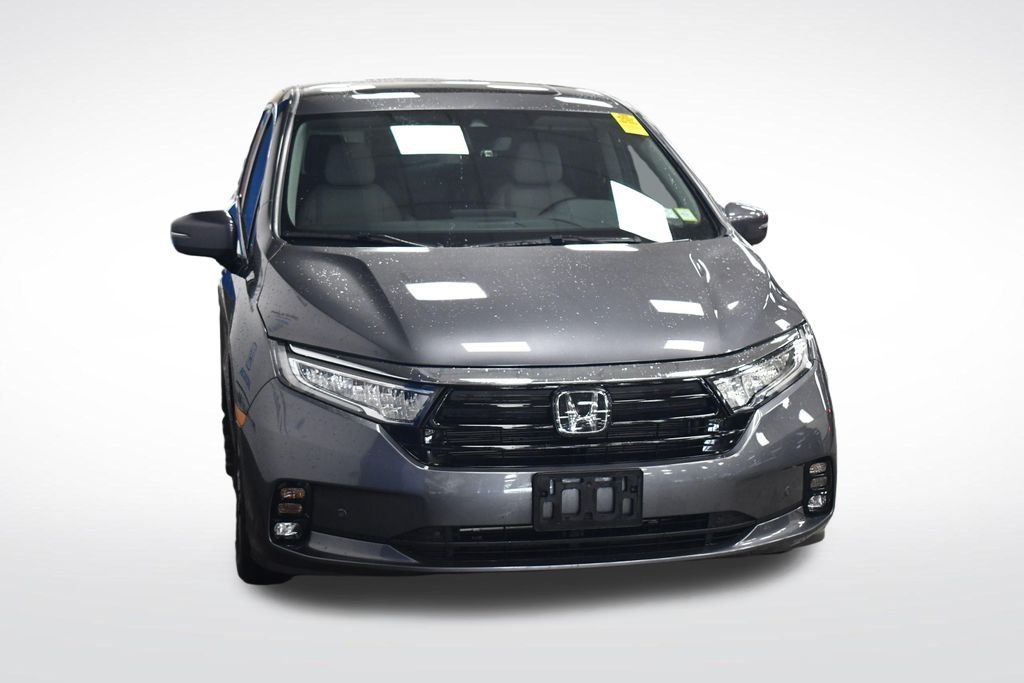 Certified Used 2024 Modern Steel Metallic Honda Touring image 3
