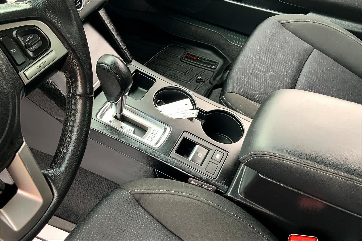 Used 2017 Twilight Blue Metallic Subaru Premium image 17