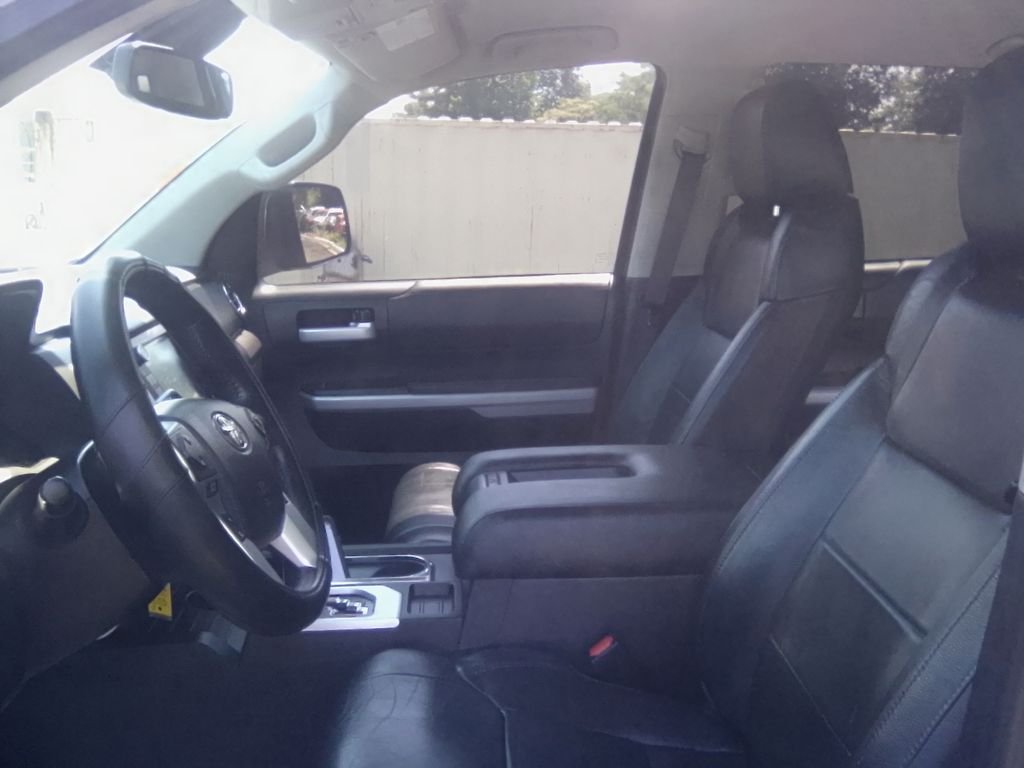 Used 2020 Gray Toyota SR5 image 12