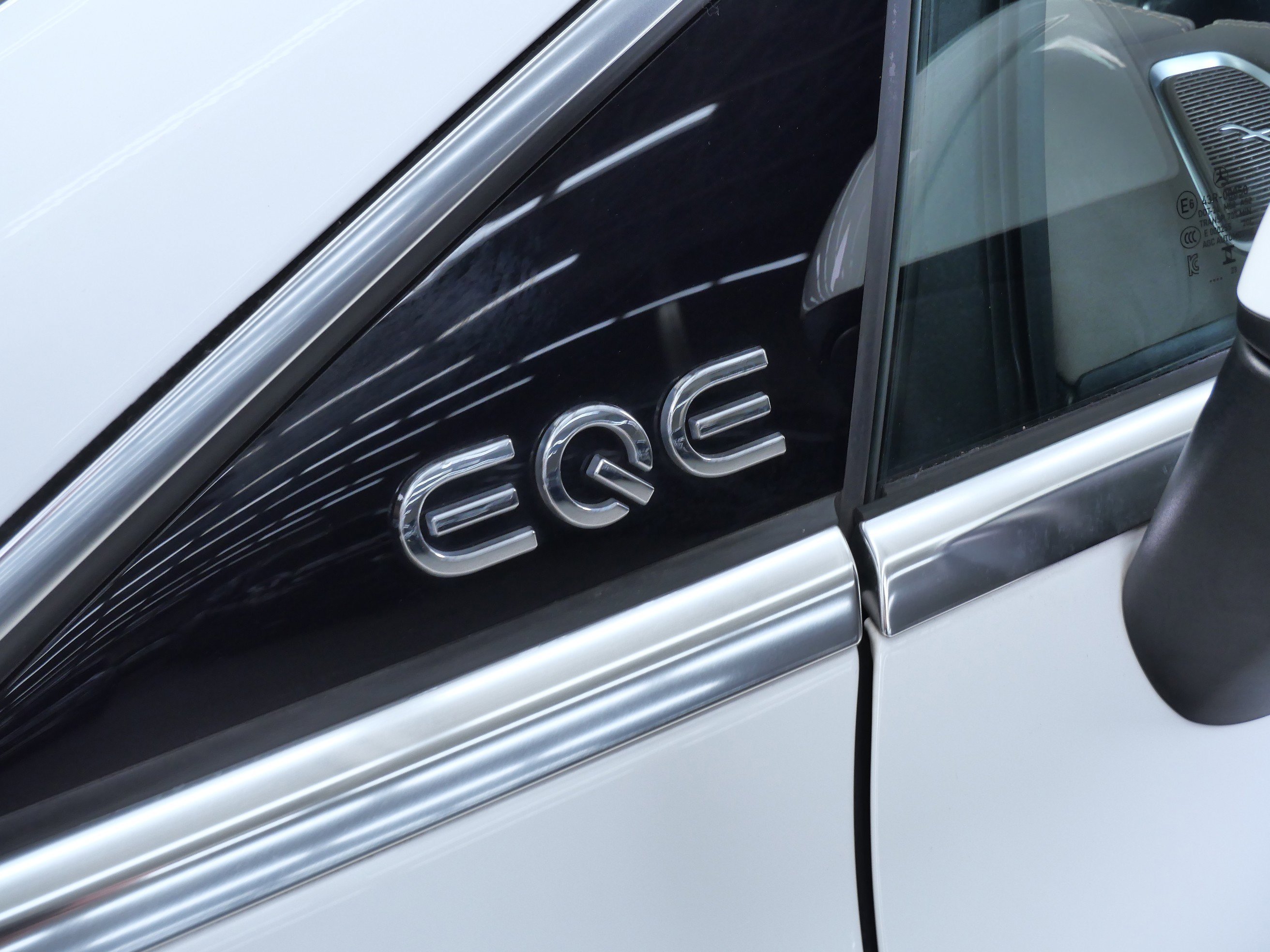 Certified Used 2023 Polar White Mercedes-Benz EQE 350 image 14