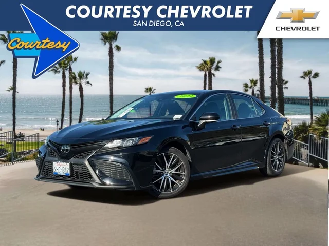 2023 Toyota Camry SE