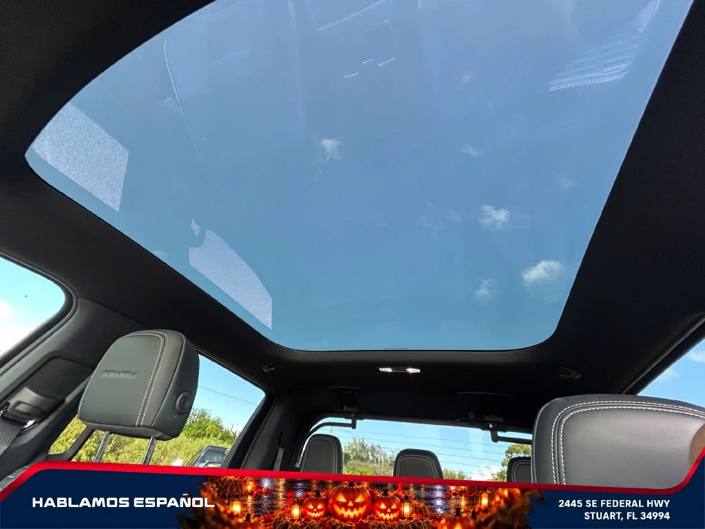 Used 2025 Onyx Black GMC Extended Range Denali image 28