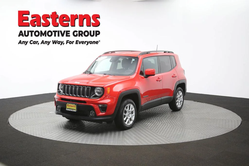 Used 2021 Red Jeep Latitude image 55