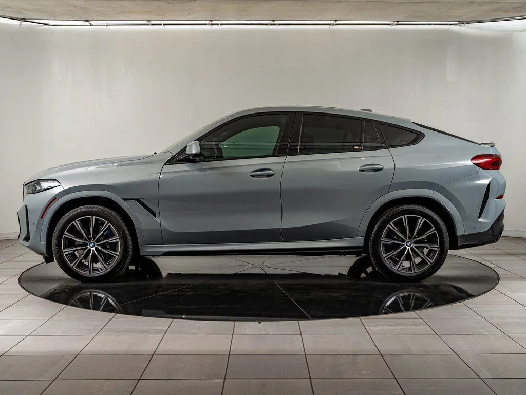 Used 2024 Brooklyn Gray Metallic BMW xDrive40i image 5