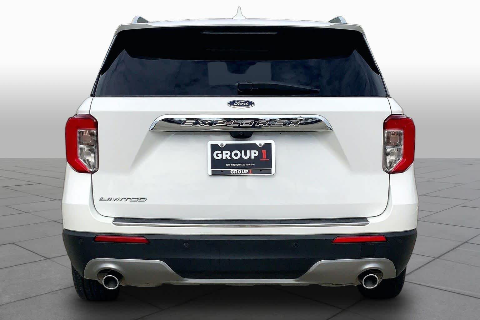 Used 2022 Star White Metallic Tri-Coat Ford Limited image 5