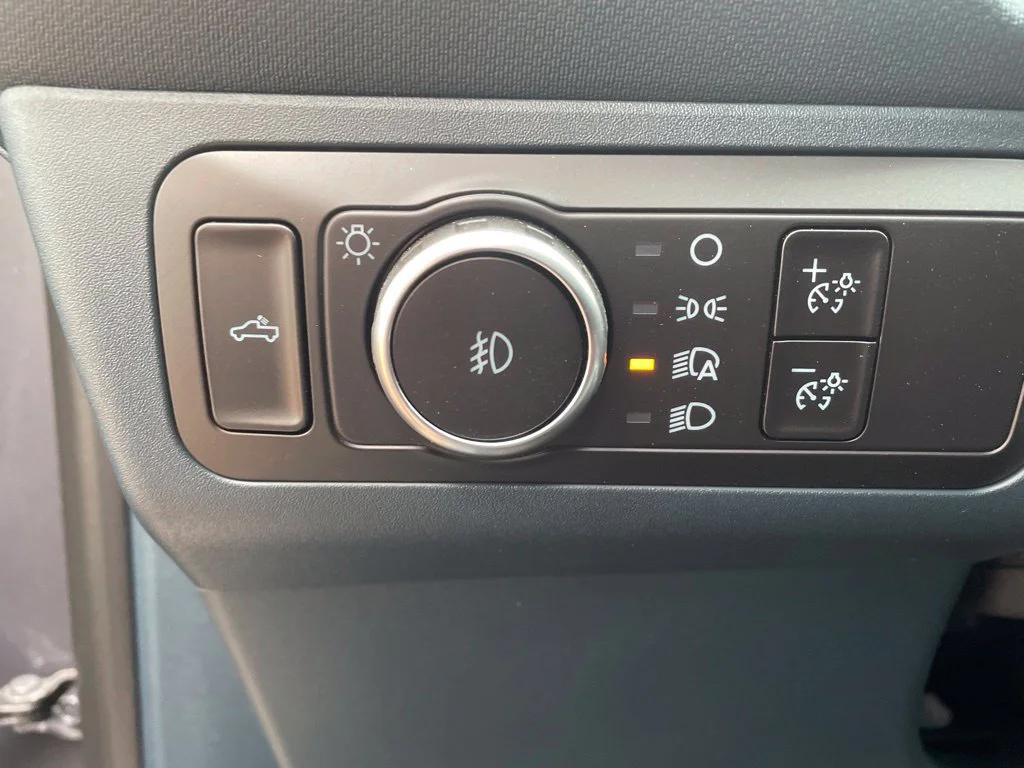 New 2026 CARBONIZED GRAY Ford Lobo High image 14