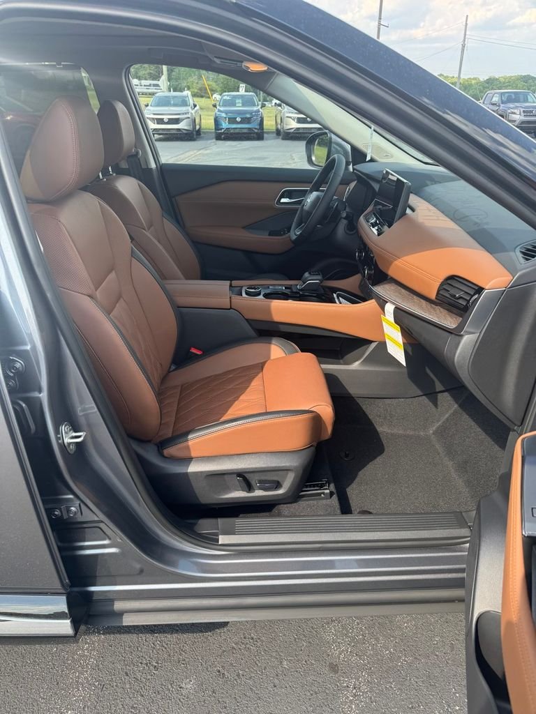 New 2026 Gun Metallic Nissan Platinum image 21