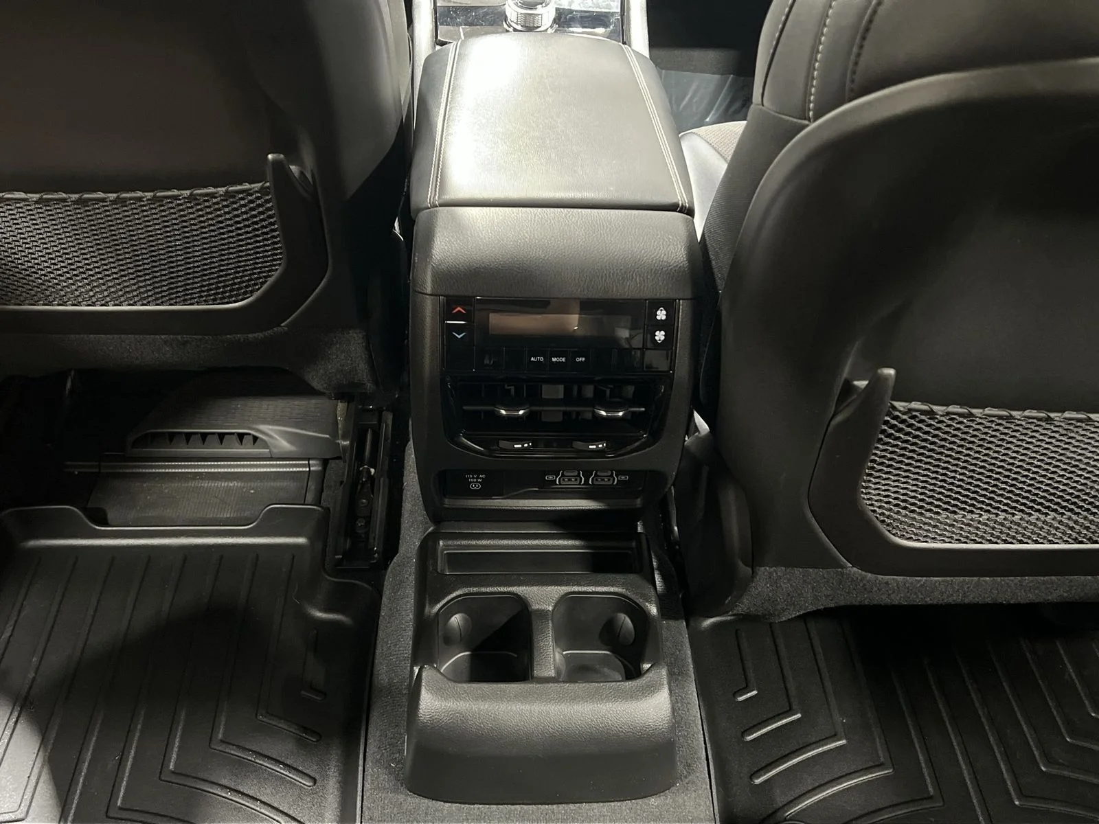 2024 Jeep Grand Cherokee L Altitude - Photo 20