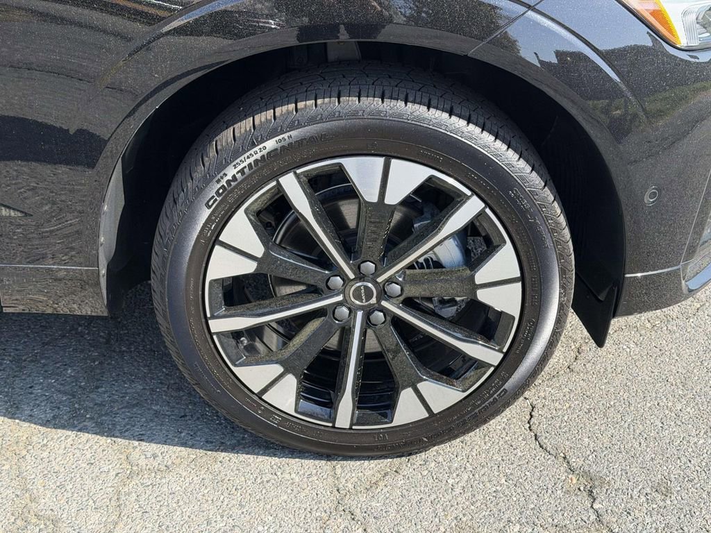 2026 Volvo XC60 Plus - Photo 24
