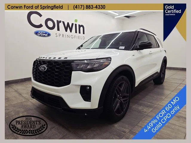2025 Ford Explorer ST-LINE 4WD (PL535)'s photo