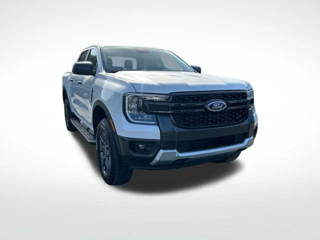 New 2026 Oxford White Ford XLT image 7