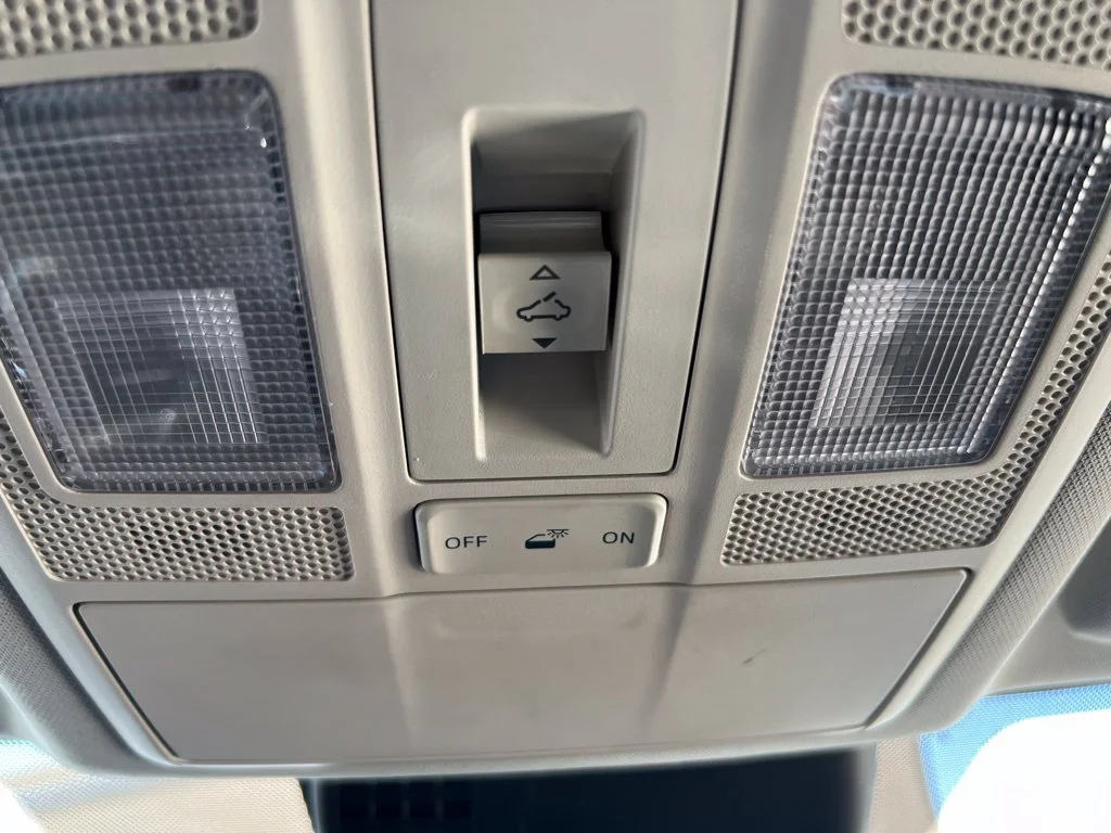 Used 2019 Eternal Blue Mazda Grand Touring Reserve image 35