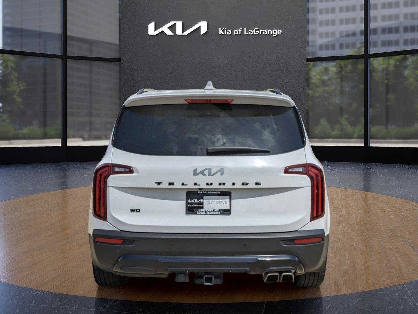 Used 2022 Glacial White Pearl Kia SX image 6