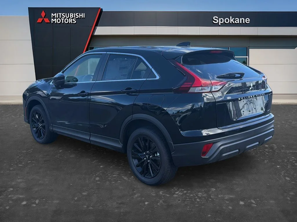 New 2026 Labrador Black Pearl Mitsubishi LE image 5