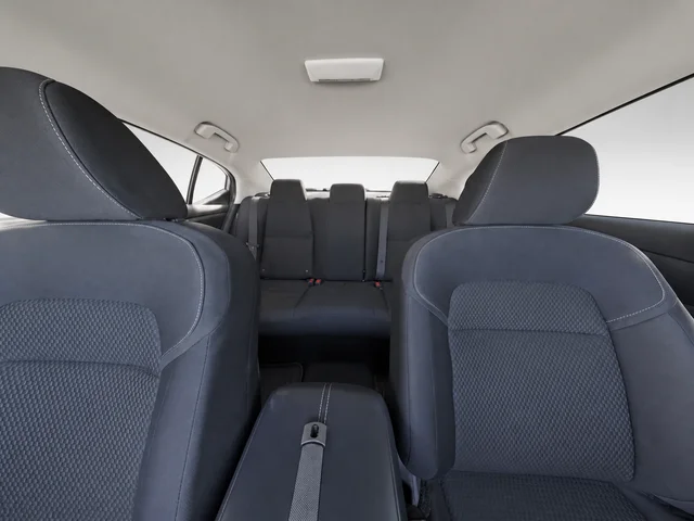 Used 2023 Silver Nissan S image 18
