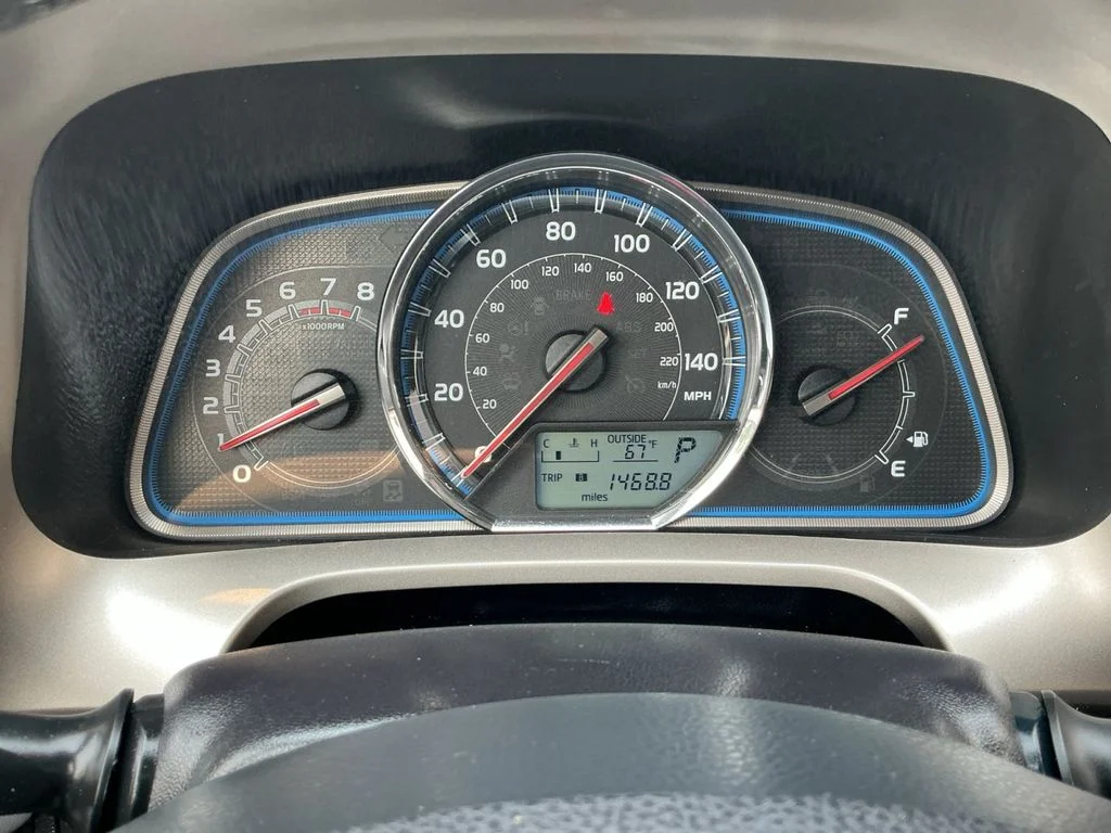 Used 2014 White Toyota Limited image 14