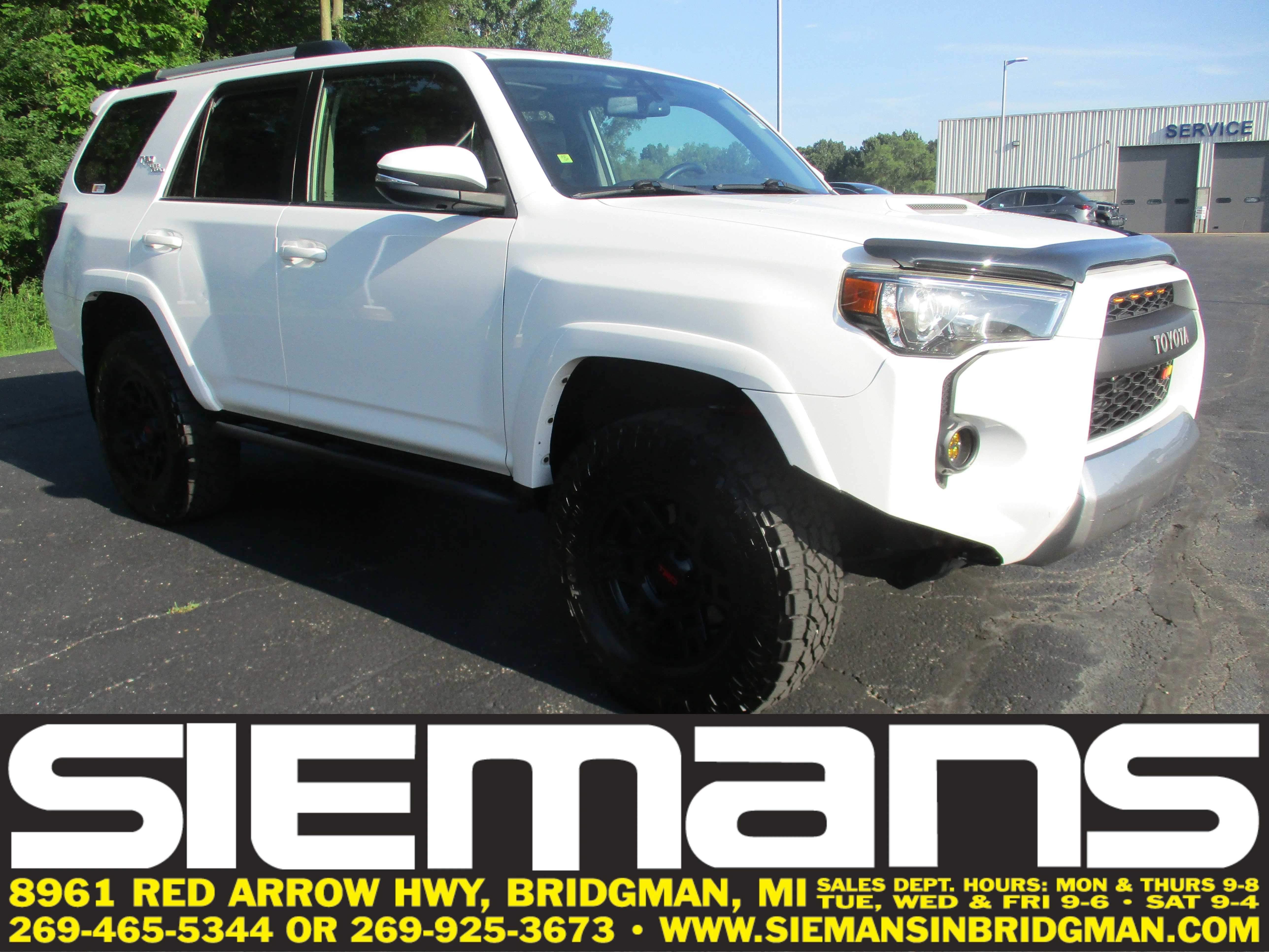 Used 2017 SUPER WHITE Toyota  image 1