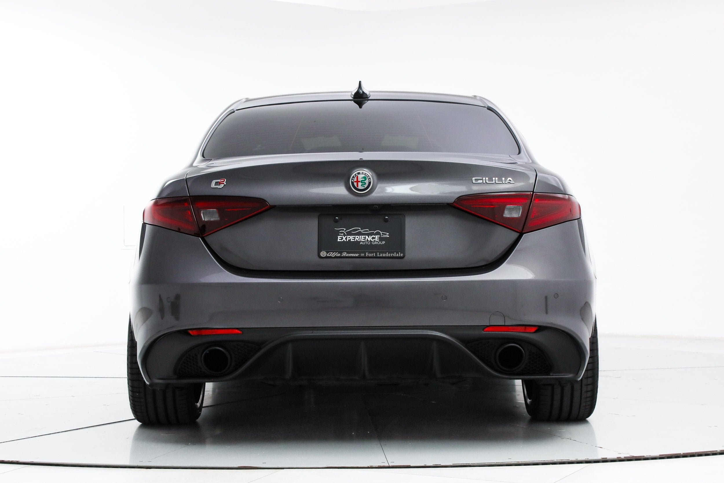 Used 2023 Gray Alfa Romeo Veloce image 4