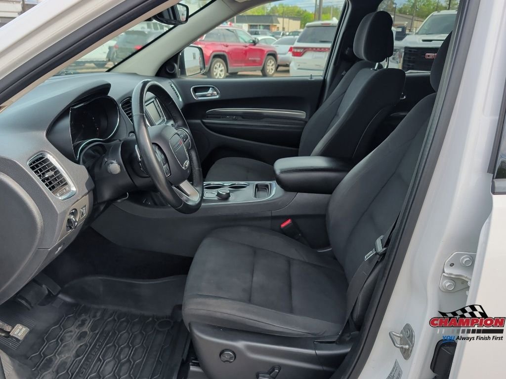 Used 2017 White Dodge SXT image 15