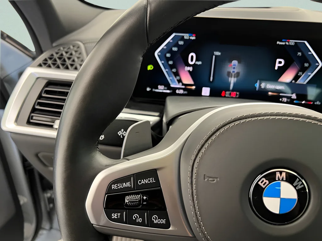 Used 2026 Gray Metallic BMW xDrive40i image 12