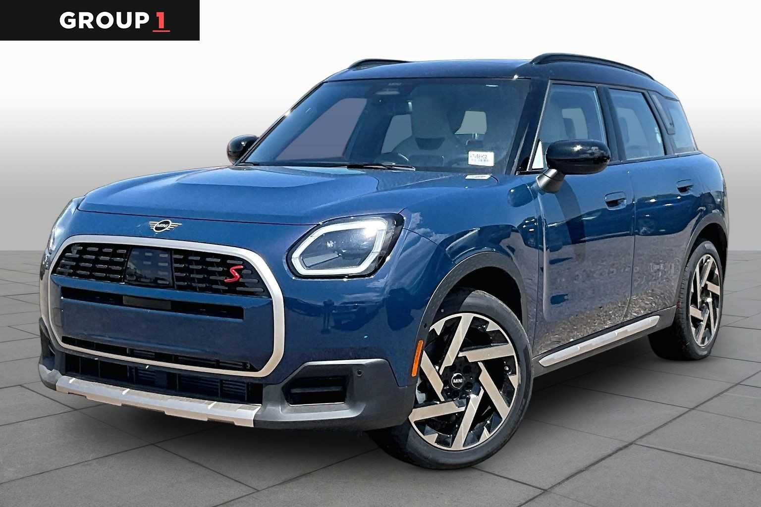 2027 MINI Countryman Signature Plus
