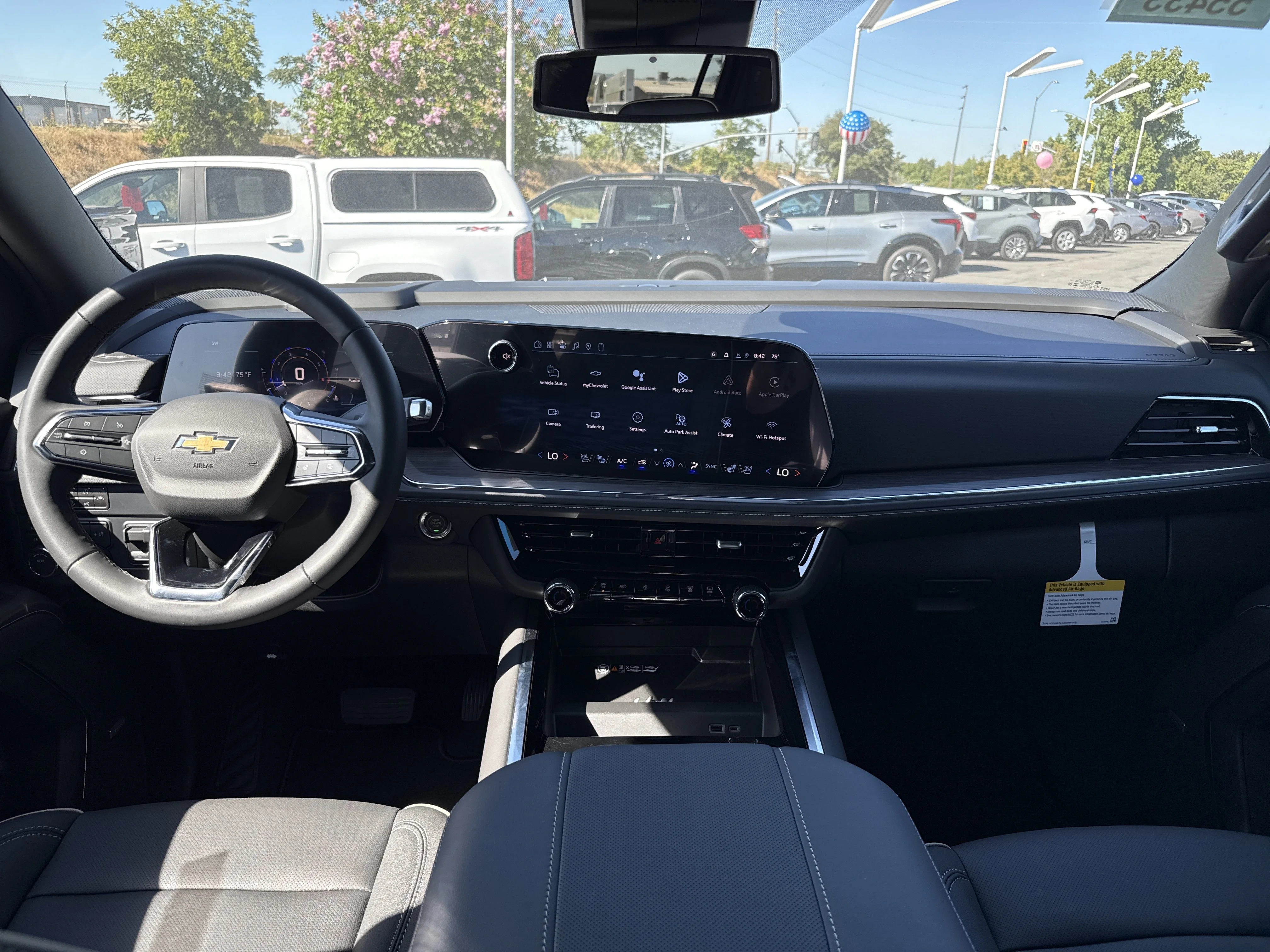 2026 Chevrolet Suburban Premier - Photo 13