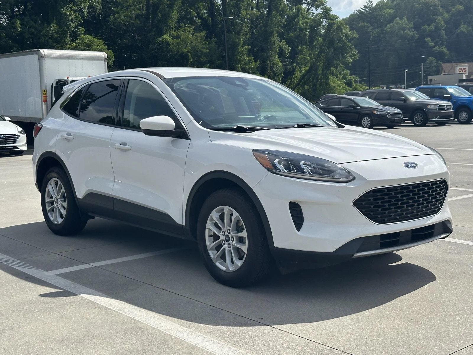 Used 2021 Oxford White Ford SE image 1