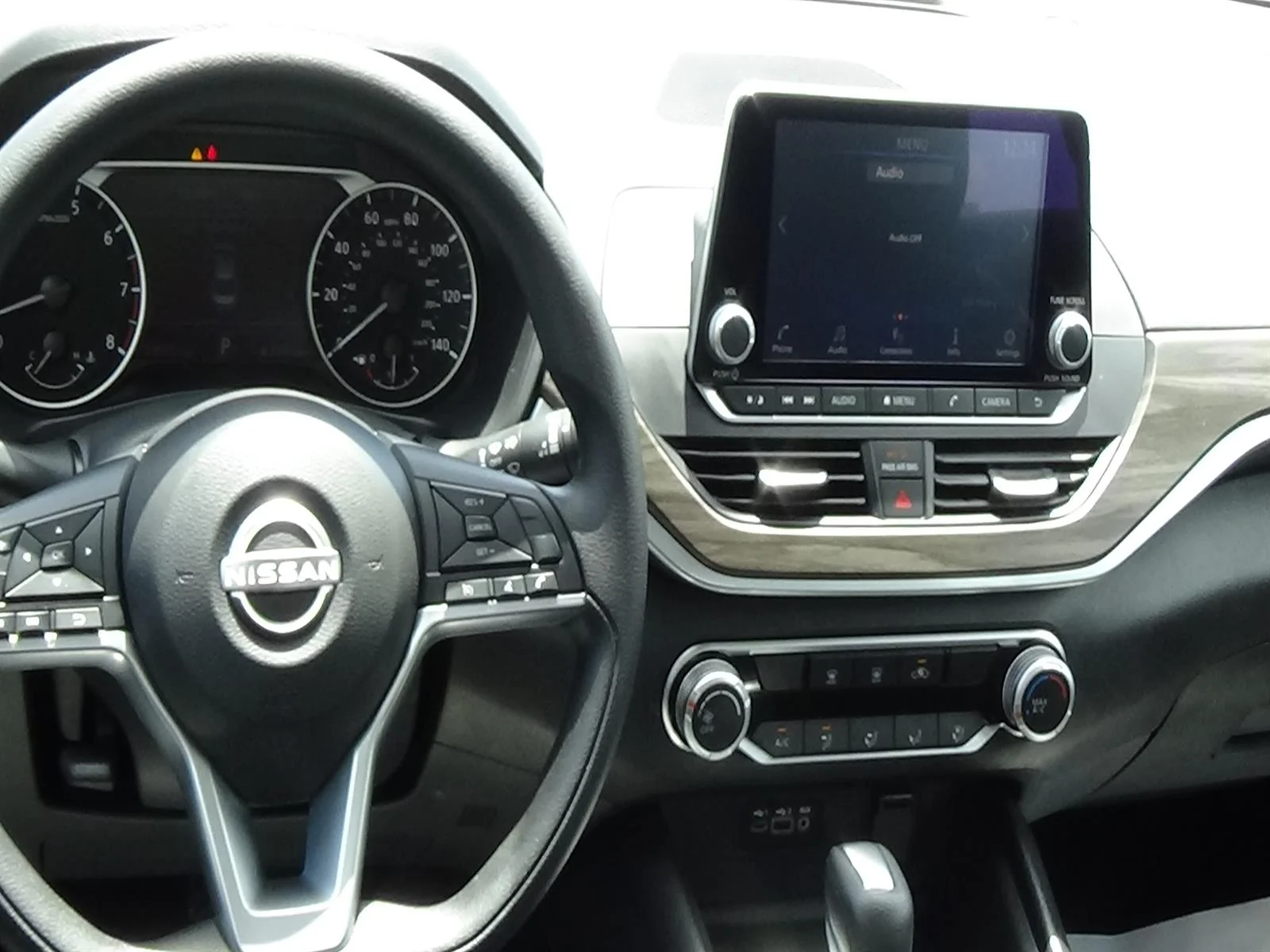 Used 2025 Gun Metallic (kad) Nissan 2.5 SV image 14