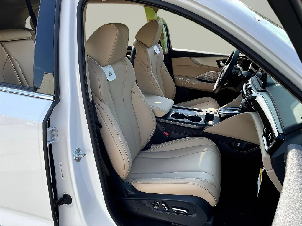 New 2026 Platinum White Pearl Acura SH-AWD image 10